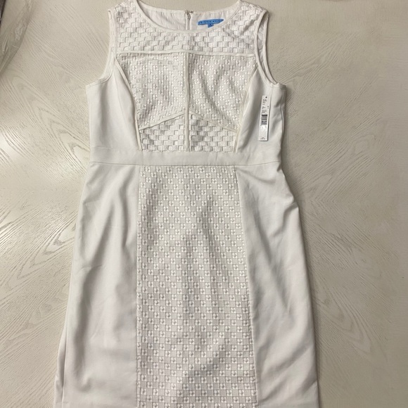 ANTONIO MELANI Dresses & Skirts - NWT// Antonio Melani Women’s White Textured Dress